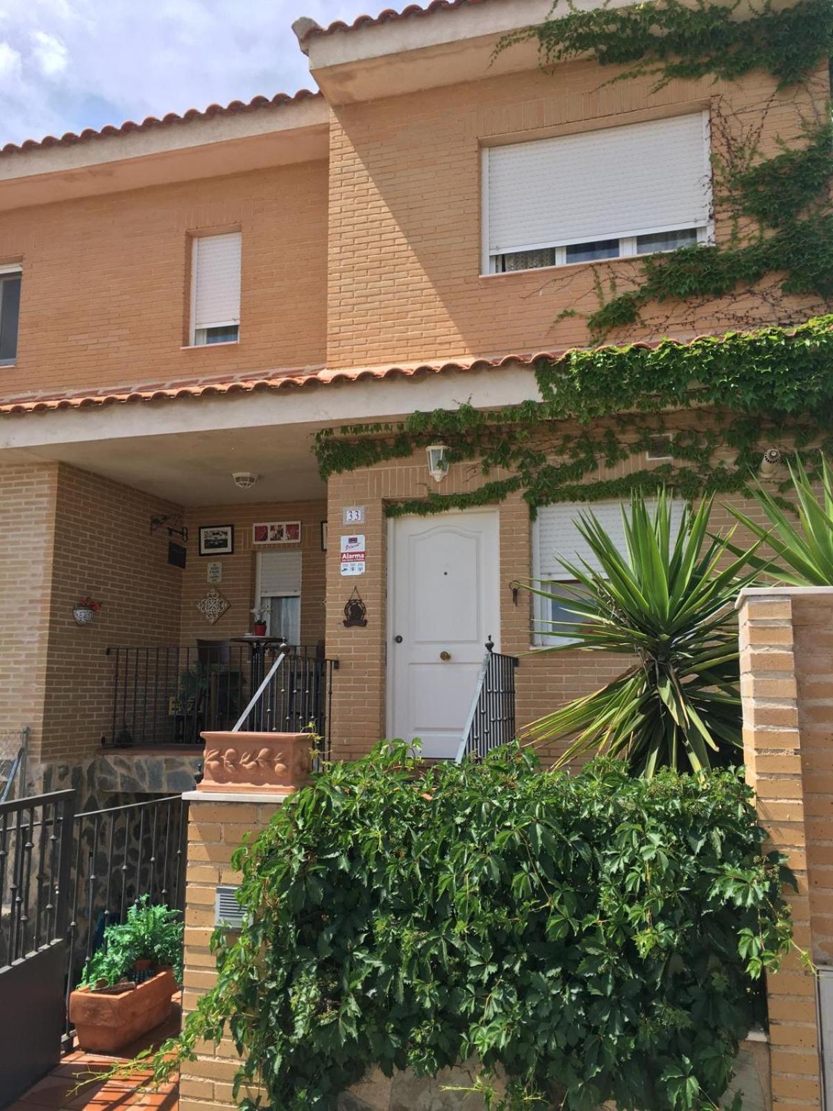 Homestay En Con Piscina