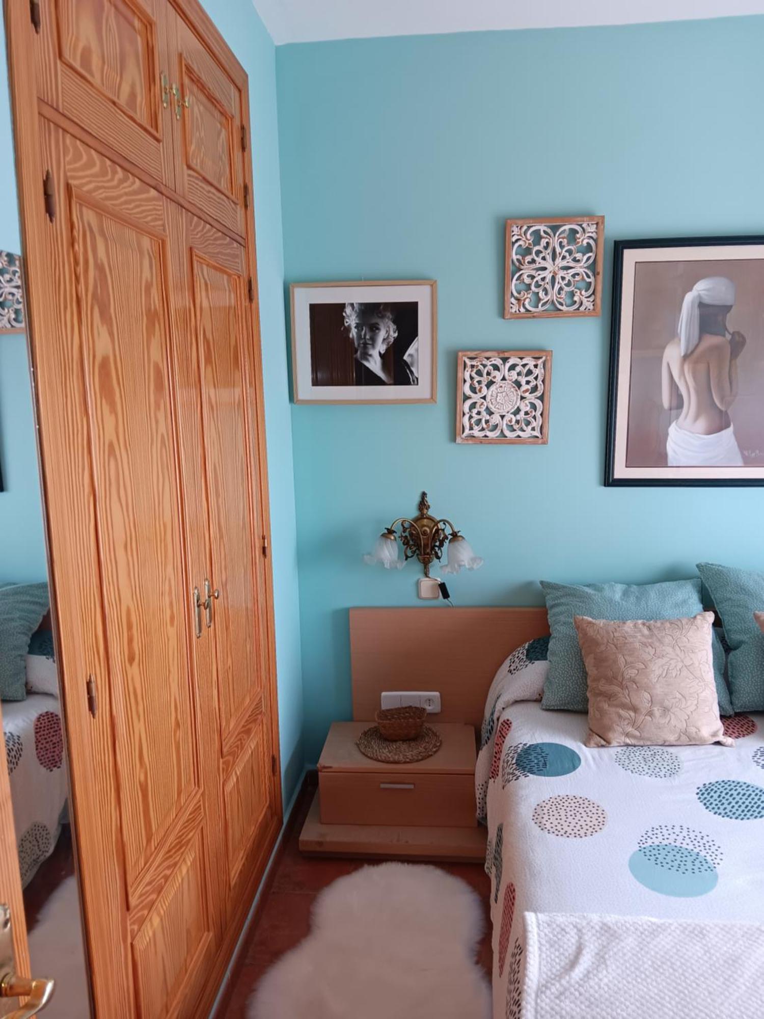 Homestay En Con Piscina Arges